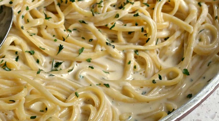 Creamy Garlic Parmesan Pasta