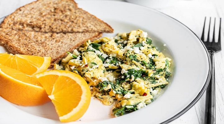 Scrambled Eggs with Spinach and Feta